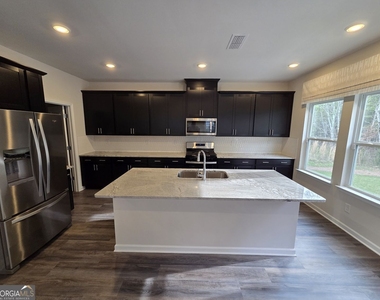 189 Water Oak Way - Photo Thumbnail 6