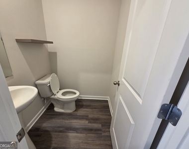 189 Water Oak Way - Photo Thumbnail 9