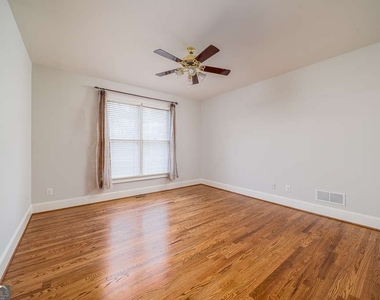 9445 Stoney Ridge Lane - Photo Thumbnail 20