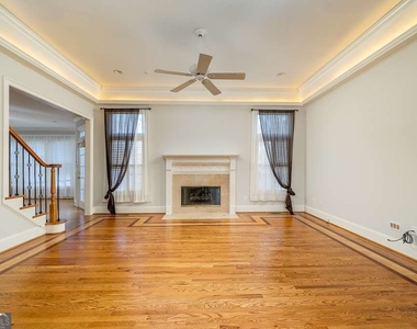 9445 Stoney Ridge Lane - Photo Thumbnail 13