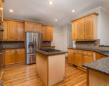 9445 Stoney Ridge Lane - Photo Thumbnail 52