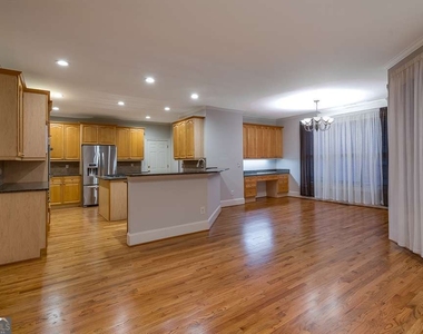 9445 Stoney Ridge Lane - Photo Thumbnail 56