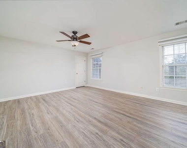 9445 Stoney Ridge Lane - Photo Thumbnail 33