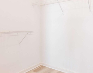 1232 Harris Commons Place - Photo Thumbnail 23