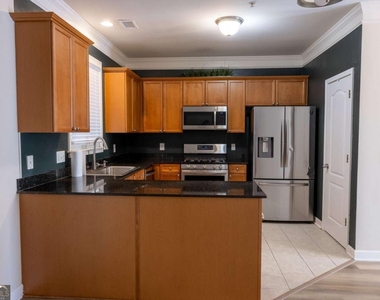 1232 Harris Commons Place - Photo Thumbnail 7