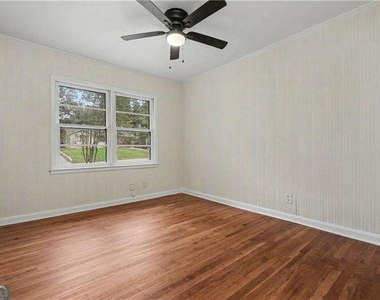 2939 Belvedere Lane - Photo Thumbnail 7