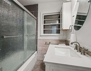 2939 Belvedere Lane - Photo Thumbnail 6