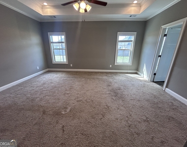 221 Caleb Way - Photo Thumbnail 8