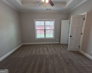 221 Caleb Way - Photo Thumbnail 13