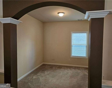 5043 Glencliff Drive - Photo Thumbnail 9