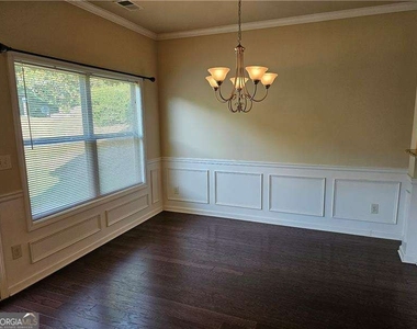 5043 Glencliff Drive - Photo Thumbnail 8