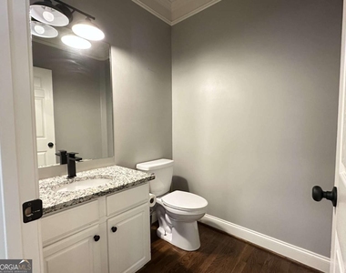 501 Bay Stand Lane - Photo Thumbnail 4