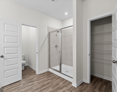 185 Madison Bend - Photo Thumbnail 9