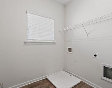 185 Madison Bend - Photo Thumbnail 13