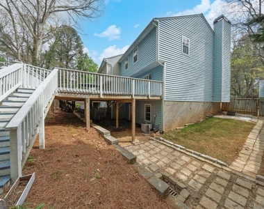635 Anderson Walk - Photo Thumbnail 32