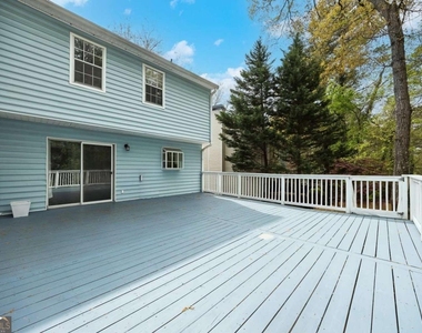 635 Anderson Walk - Photo Thumbnail 29