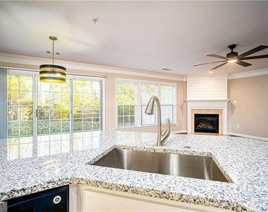 265 Balaban Circle - Photo Thumbnail 10