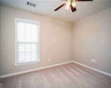 265 Balaban Circle - Photo Thumbnail 21