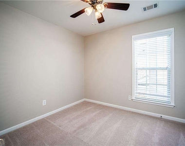 265 Balaban Circle - Photo Thumbnail 22