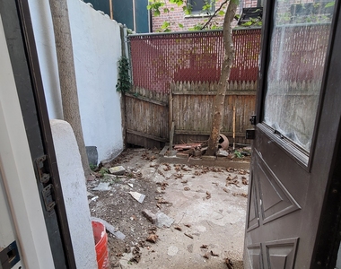 31-13 28th Road - Photo Thumbnail 3