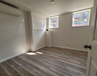 31-13 28th Road - Photo Thumbnail 9