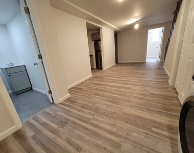 31-13 28th Road - Photo Thumbnail 6