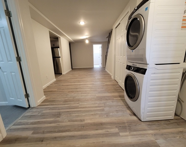 31-13 28th Road - Photo Thumbnail 4