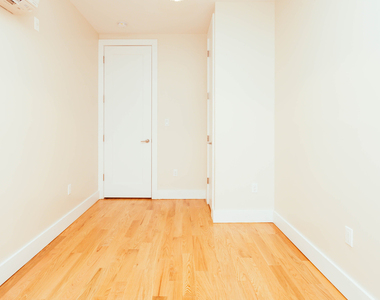 189 Johnson Street - Photo Thumbnail 1