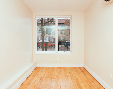 189 Johnson Street - Photo Thumbnail 9
