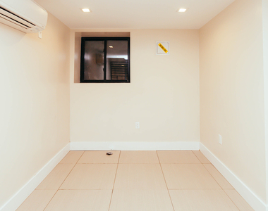 189 Johnson Street - Photo Thumbnail 2