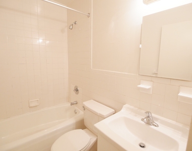 423 East 90th Street - Photo Thumbnail 4