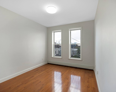 8635 Ft Hamilton Parkway - Photo Thumbnail 5