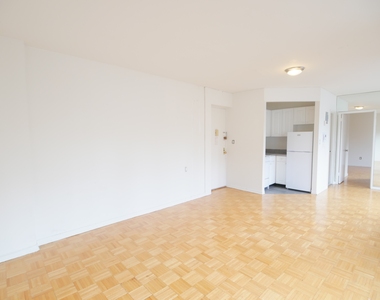 151 Lexington Avenue - Photo Thumbnail 2