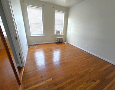 34-48 32nd Street - Photo Thumbnail 4