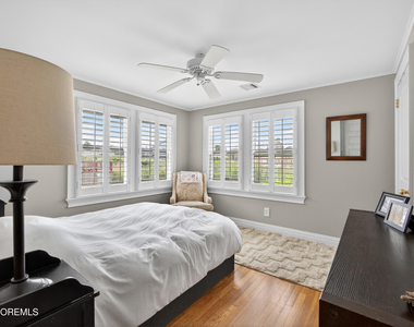 20 Bayonne Avenue - Photo Thumbnail 15