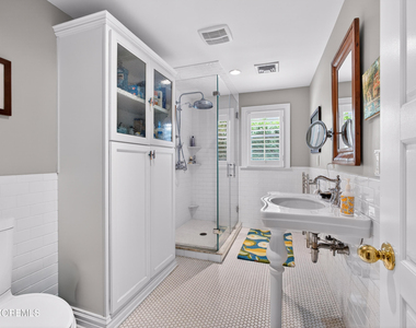 20 Bayonne Avenue - Photo Thumbnail 17