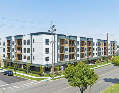 301 Memorial Drive - Photo Thumbnail 2