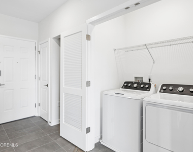 301 Memorial Drive - Photo Thumbnail 12