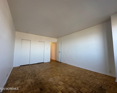 10 Ocean Boulevard - Photo Thumbnail 24