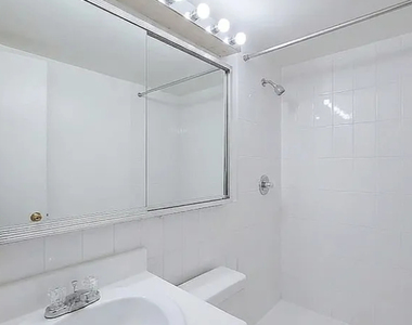 220 East 24th Street - Photo Thumbnail 7