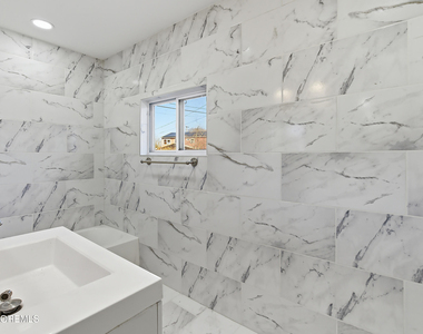 105 Floyd Lane - Photo Thumbnail 9