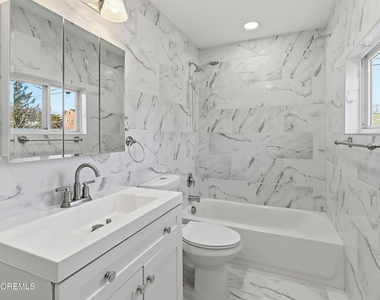 105 Floyd Lane - Photo Thumbnail 10
