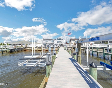340 Bay Lane - Photo Thumbnail 75