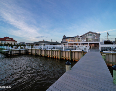 340 Bay Lane - Photo Thumbnail 42