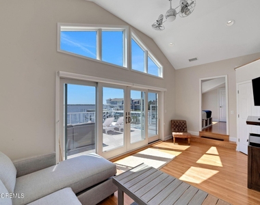 340 Bay Lane - Photo Thumbnail 74