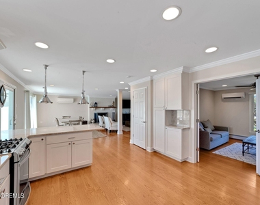 340 Bay Lane - Photo Thumbnail 53