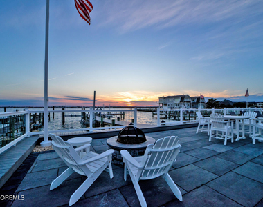 340 Bay Lane - Photo Thumbnail 11