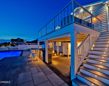 340 Bay Lane - Photo Thumbnail 19