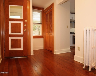 29 4th Avenue - Photo Thumbnail 5