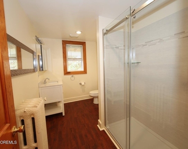 29 4th Avenue - Photo Thumbnail 6